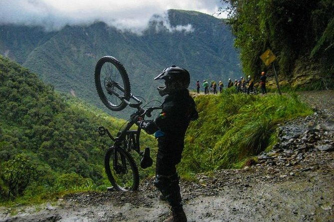 death-road-by-bike-full-suspension