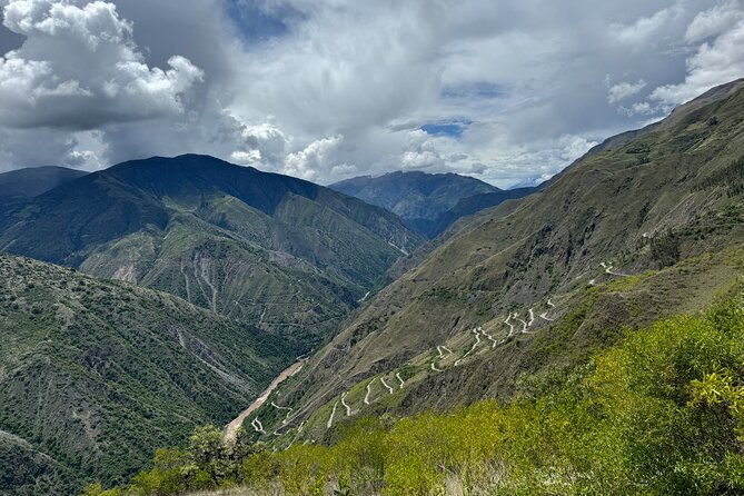 death-road-peru-mountain-bike-tour-on-the-most-dangerous-road