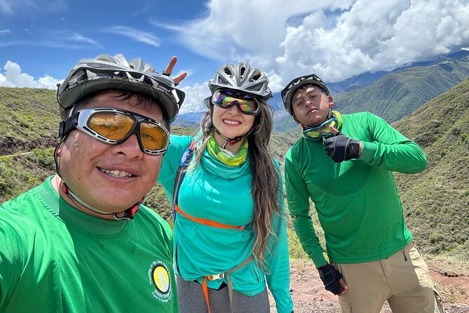 death-road-peru-mountain-bike-tour-on-the-most-dangerous-road