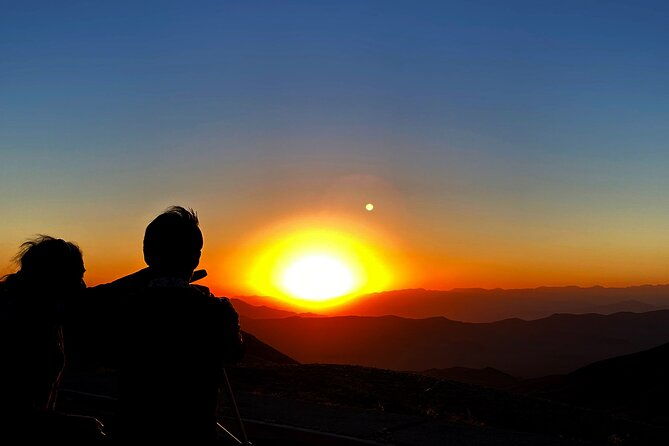 death-valley-sunrise-stargazing-day-tour-group-discount-for-2-more-people