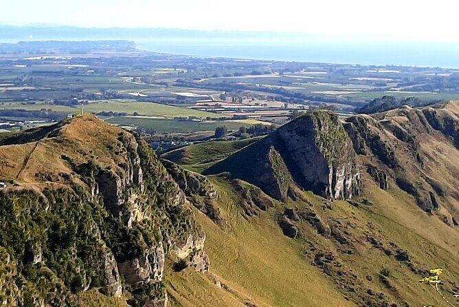 Deco Napier, Te Mata Peak, Garden Walk and Wine Tasting Tour - Exploring Napier in a Nutshell