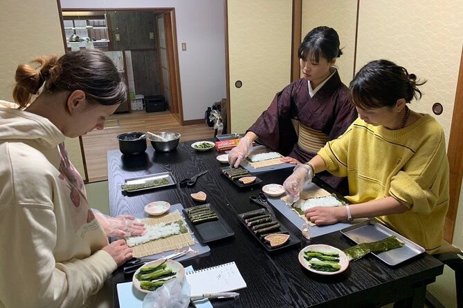 decorative-sushi-rolls-experience-in-kyoto