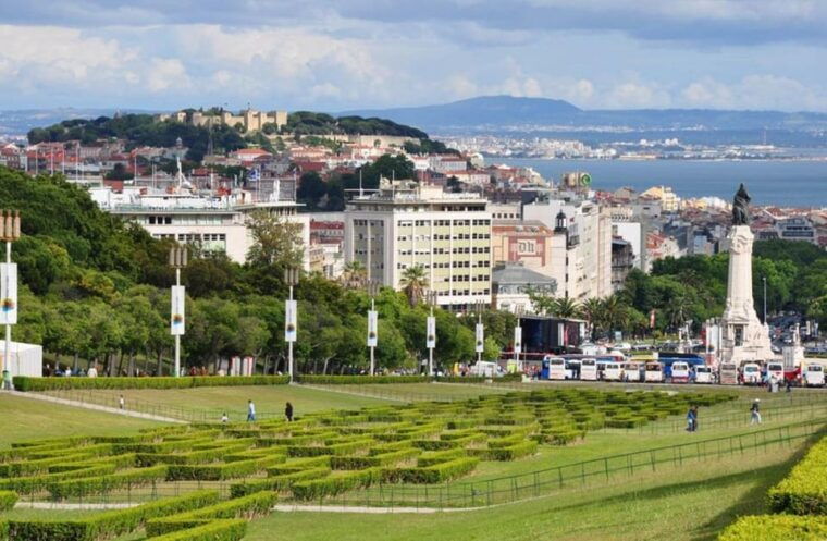 dedicated-lisbon-city-tour-more-than-10-attractions-places