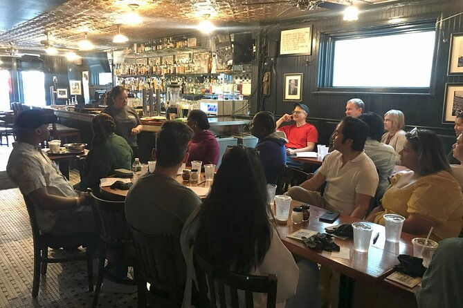 deep-dish-cooking-class-at-pizzeria-uno-in-chicago