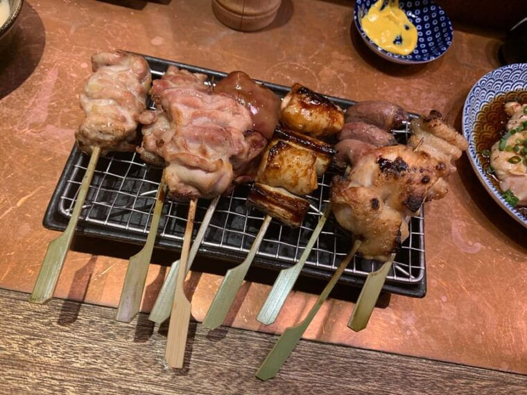 deep-food-tour-and-bar-hopping-in-namba