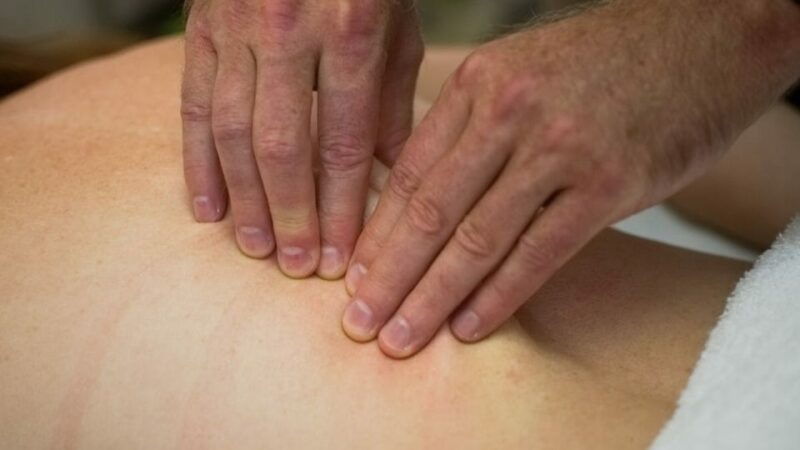 deep-tissue-massage-2