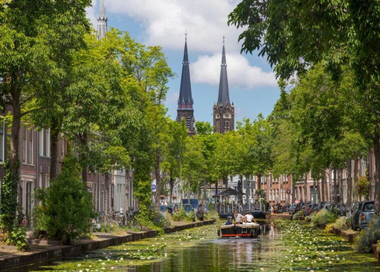 delft-in-1-day-walking-tour-with-digital-guide