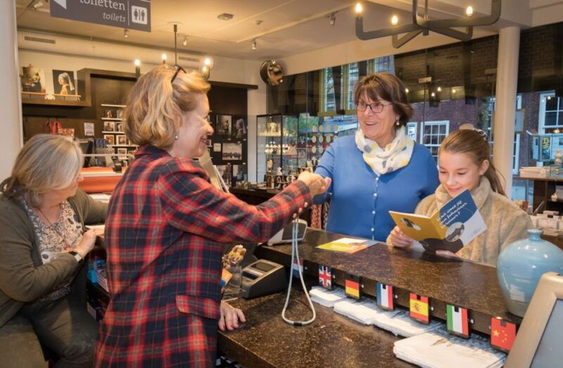 delft-vermeer-centrum-delft-museum-entry-ticket