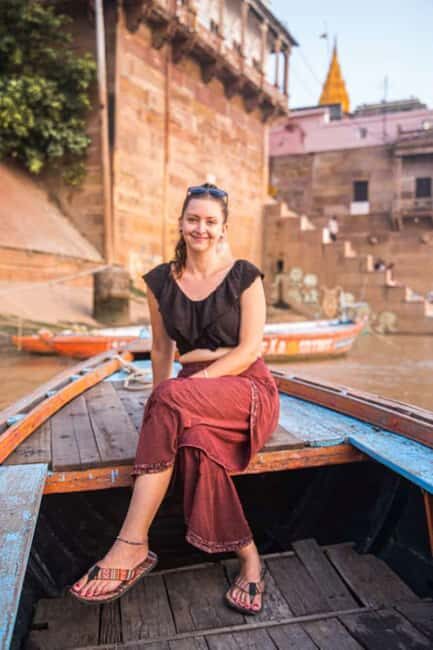 Delhi: 1 Day Varanasi Tour with Flight & Sacred Boat Ride - Key Points