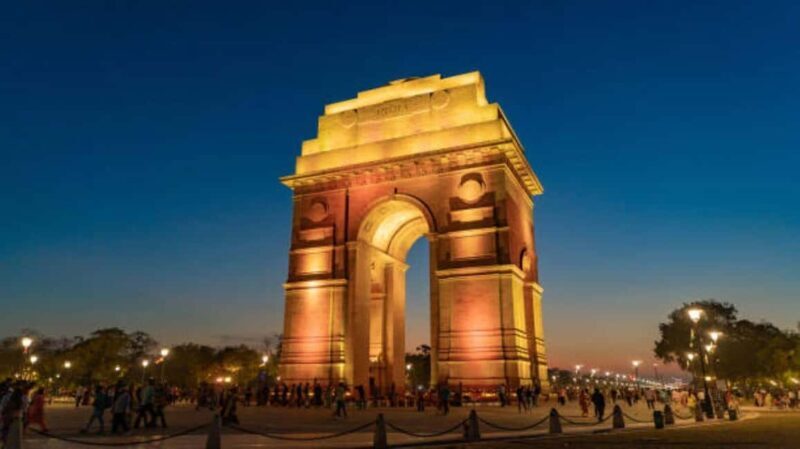 Delhi: 2-Day City Tour of Monuments with Hotel Stay - An In-Depth Look at the 2-Day Delhi Tour