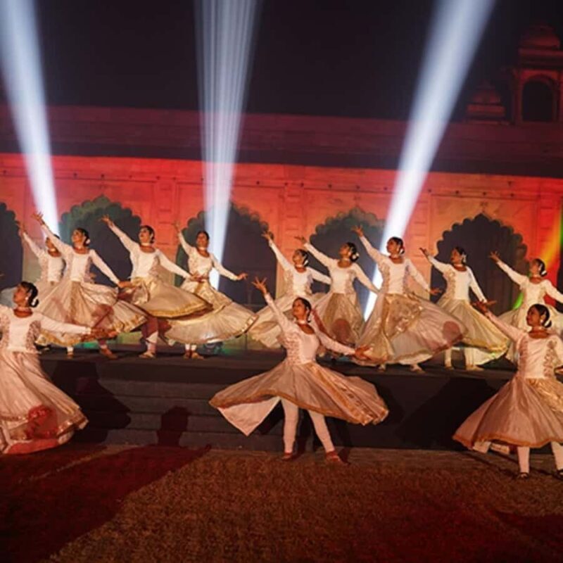 Delhi: 2-hour Red Fort Guided Evening Light & Sound Show - Key Points