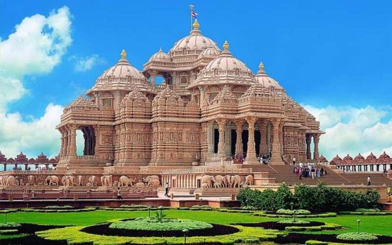 Delhi: 6 Hour Spiritual Temple Tour by Car With Female Guide - Key Points