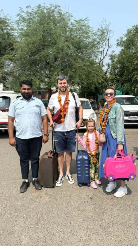 Delhi: Agra Day Trip by Gatiman Train with Taj Mahal & Lunch - The Journey Begins: From Delhi to Agra in Style