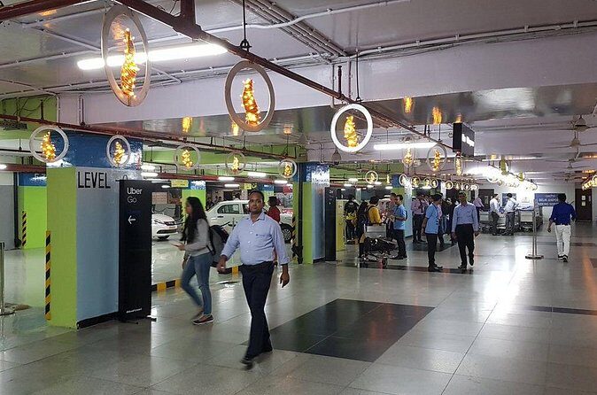 Delhi Airport to hotel and hotel to Delhi Airport (return transfer) - An In-Depth Look at the Transfer Experience