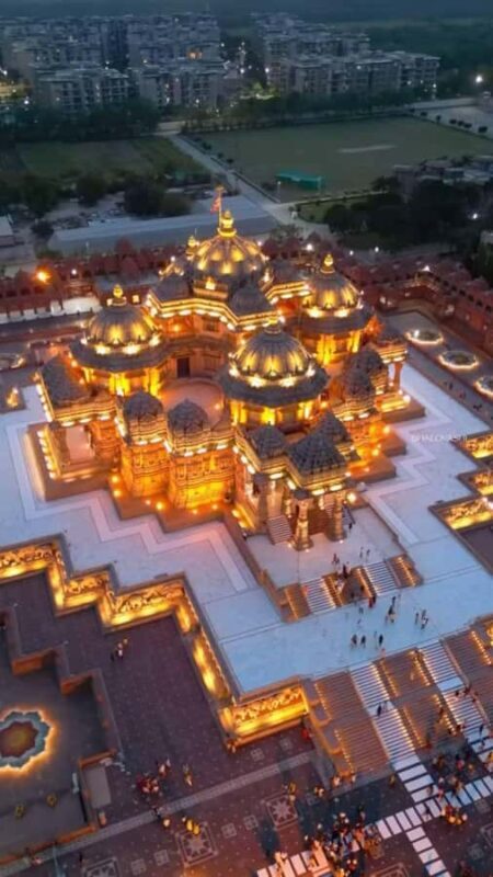 Delhi: Akshardham Light & Sound Show- Best short activity - Accessibility and Suitability