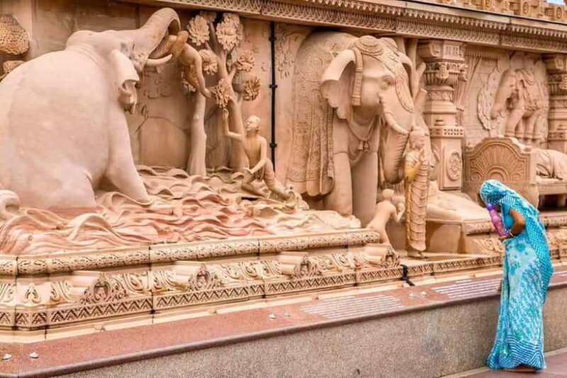 Delhi: Akshardham Temple Tour with Water & Light Show by Car - The Crowning Glory: The Akshardham Temple