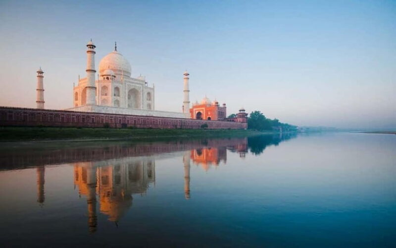 Delhi: All Inclusive Taj Mahal Agra Tour with Fatehpur Sikri - Key Points