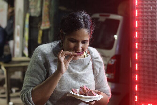 Delhi Culinary Evolution Tour: Old + New Delhi Food all inclusive - FAQ