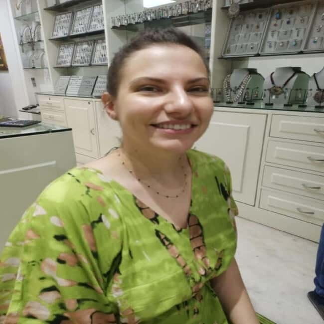 Delhi: Customized Shopping Tour with Female Consultant - The Value of This Tour