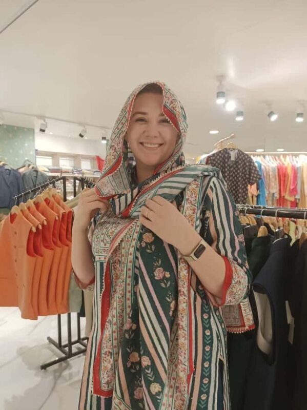 Delhi: Designer Threads & Hidden Workshops Tour - Key Points