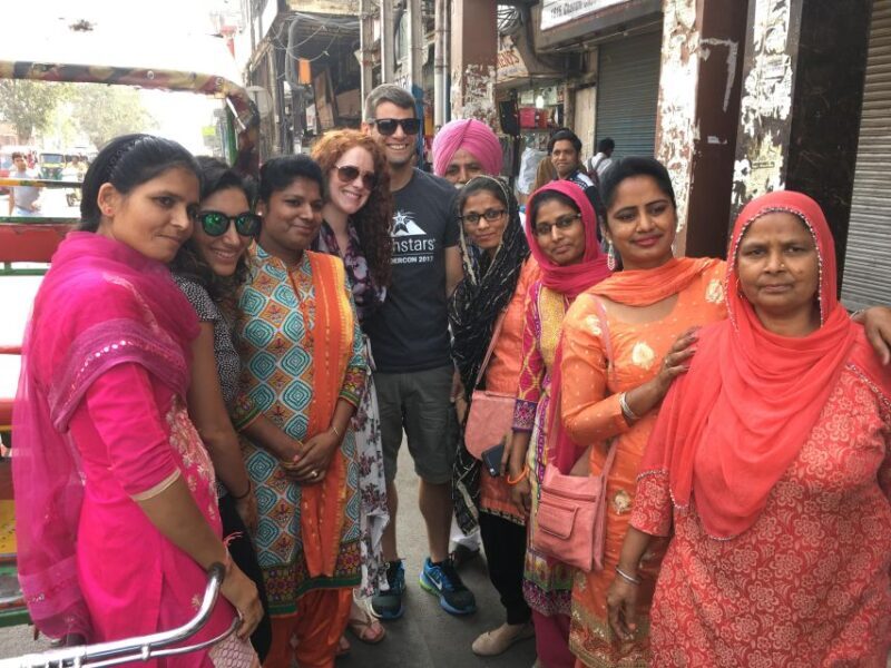 Delhi Exclusive Guided Shopping Tour in AC car and transfers - What You Can Expect from This Guided Shopping Tour in Delhi