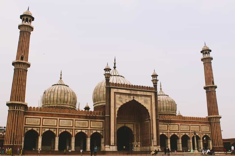 Delhi: Guided City Spirituality and Cultural Diversity Tour - A Closer Look at the Spiritual Journey Through Delhi