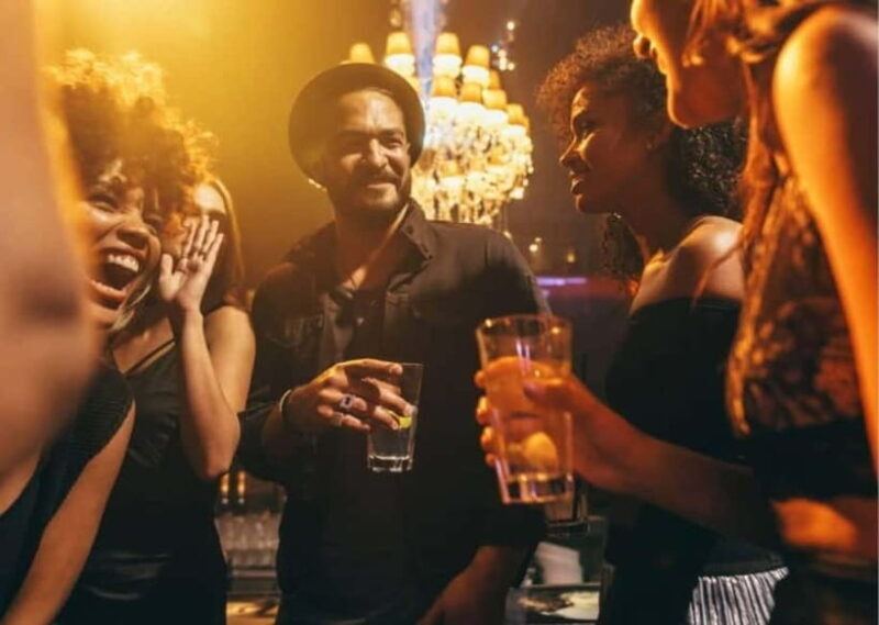 Delhi Guided Pub-Hopping Experience: Walk, Drink & Repeat - Analyzing the Value