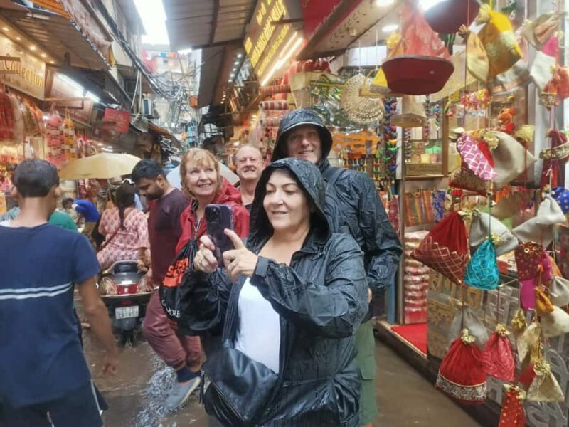 Delhi Heritage & Flavors  Markets, Monuments & Food Walk - Key Points