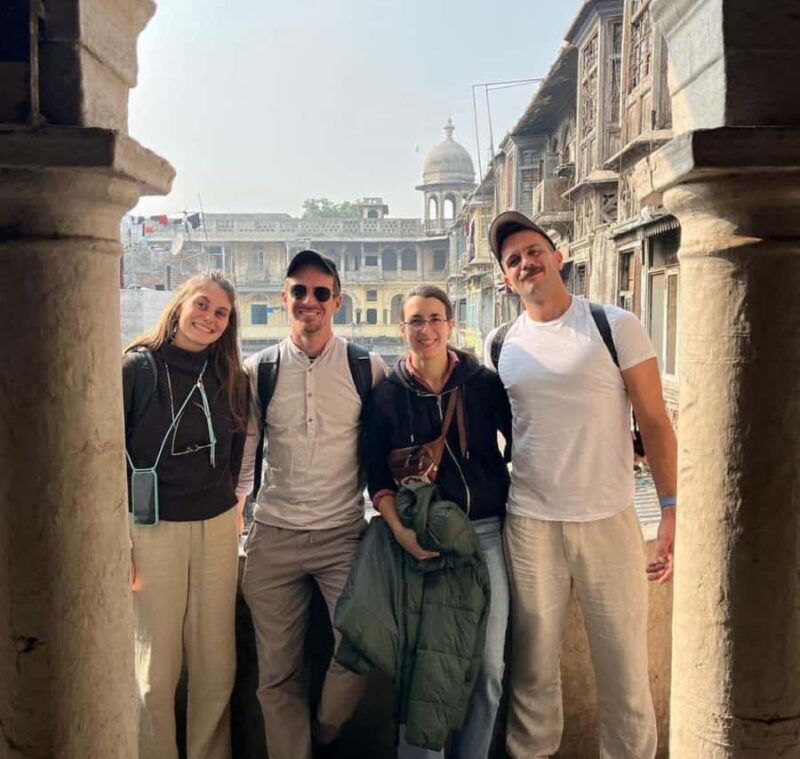 Delhi : Heritage Walking Tour with Local Guide - Exploring Delhi on Foot: What to Expect