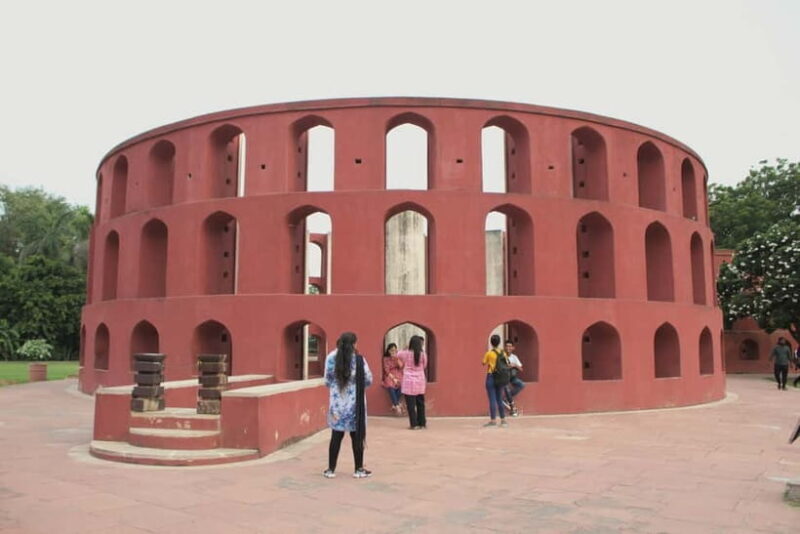 Delhi: Jantar Mantar - Ancient Astronomical Observatory - Analyzing the Value of This Tour