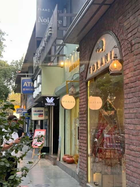 Delhi: Lodhi Street Art Tour with Khan Market & Food Tasting - Discovering Delhi’s Artistic Vibe