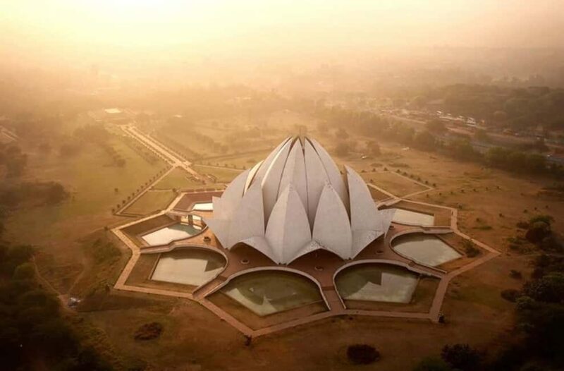 Delhi: Lotus Temple Private Guided Tour with Transfer - What Makes This Tour a Good Value?