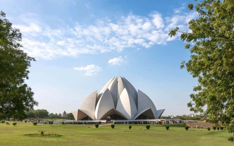 Delhi: Lotus Temple Walking Tour - Value and Flexibility