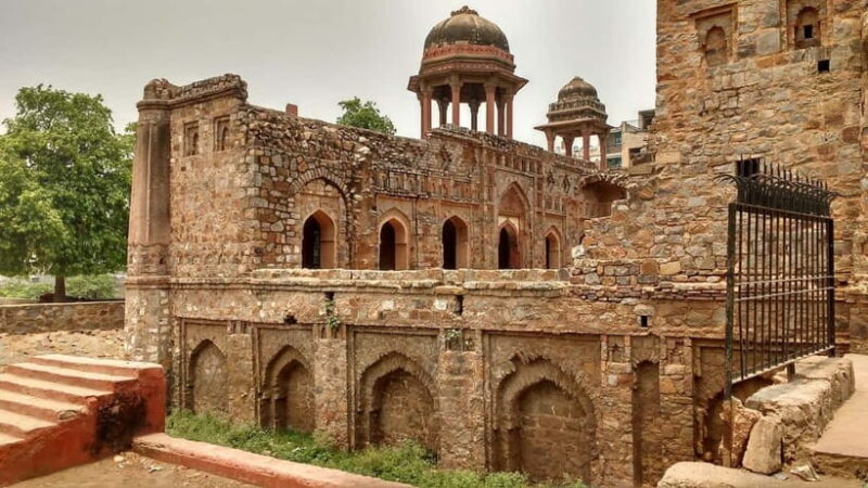 Delhi: Mehrauli Archaeological Park Tour with Hotel Pickup - Why This Tour Offers Good Value
