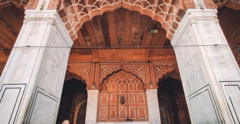 Delhi: New Delhi & Old Delhi Full Day Private Tour in Delhi - Food and Refreshments