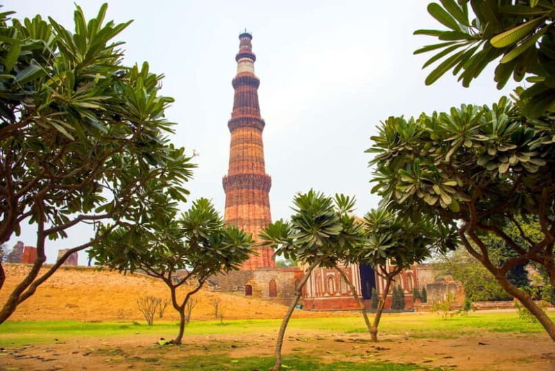 Delhi: Old and New Delhi Private Guided Tour - A Detailed Look at the Tour
