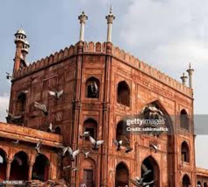 Delhi: Old Delhi Tuk-Tuk Tour with Snacks and Drinks - Key Points