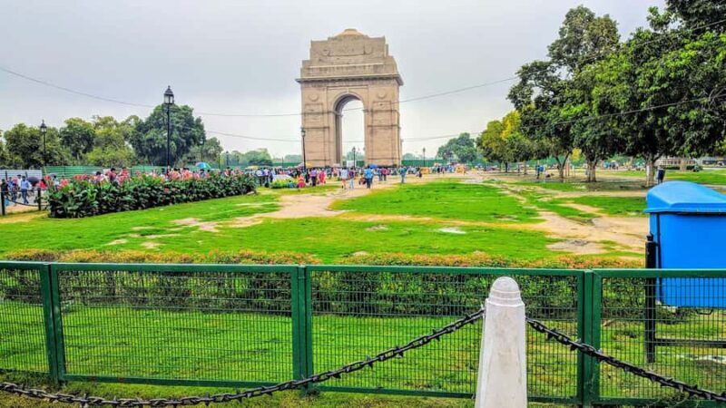 Delhi: Private Full-Day City Tour Old & New Delhi Experience - The Practical Side: What to Expect