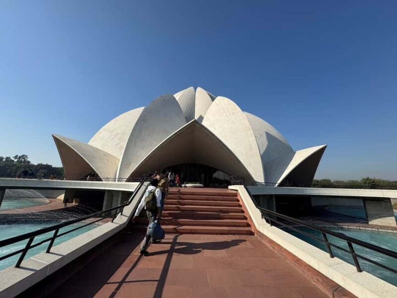 Delhi: Private Full or Half-Day Trip of Old and New Delhi - Transportation and Guide Experience