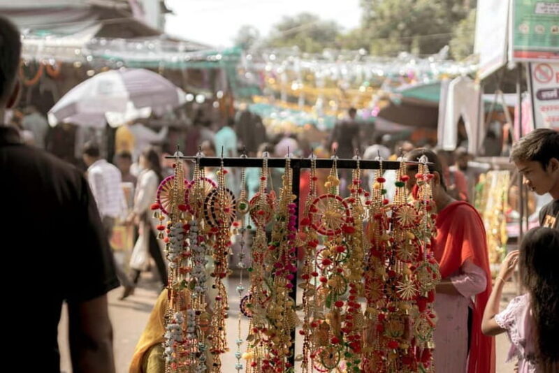 Delhi: Private Half-Day Guided Shopping Tour with Pickup - Who Should Consider This Tour?
