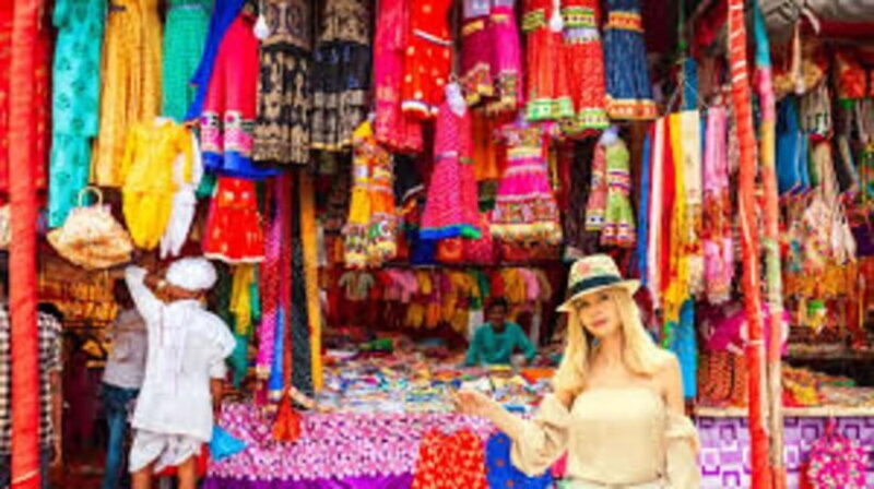 Delhi: Private Half-Day Guided Shopping Tour with Transfer - Exploring Delhi’s Markets: An Authentic Shopping Experience