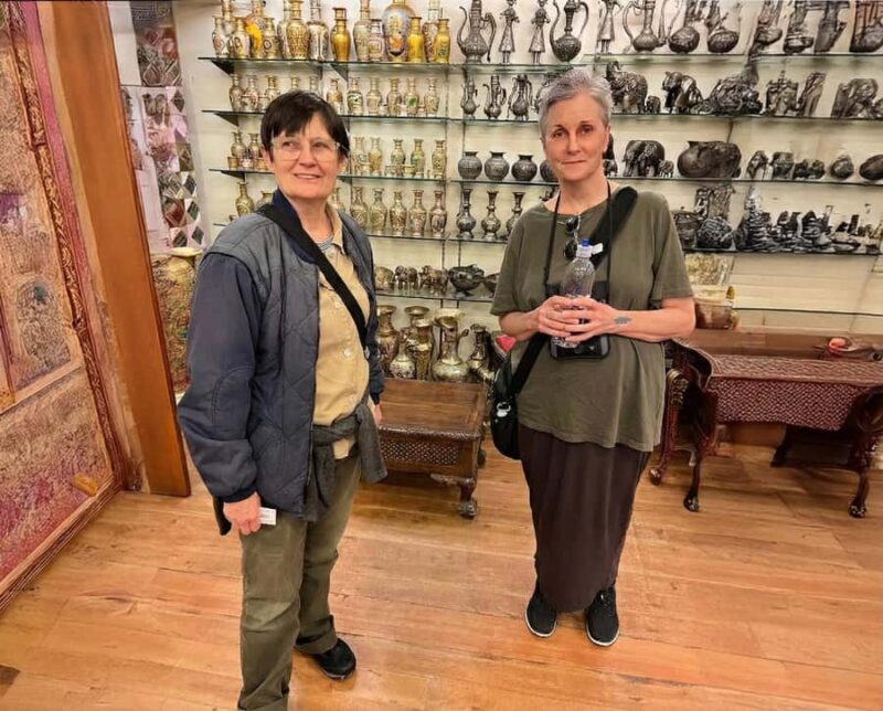 Delhi: Private Half-Day Shopping Tour with Choice of Guide - The Sum Up