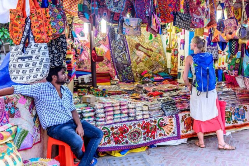 Delhi: Private Half-Day Shopping Tour with Transfer - A Deep Dive Into the Experience