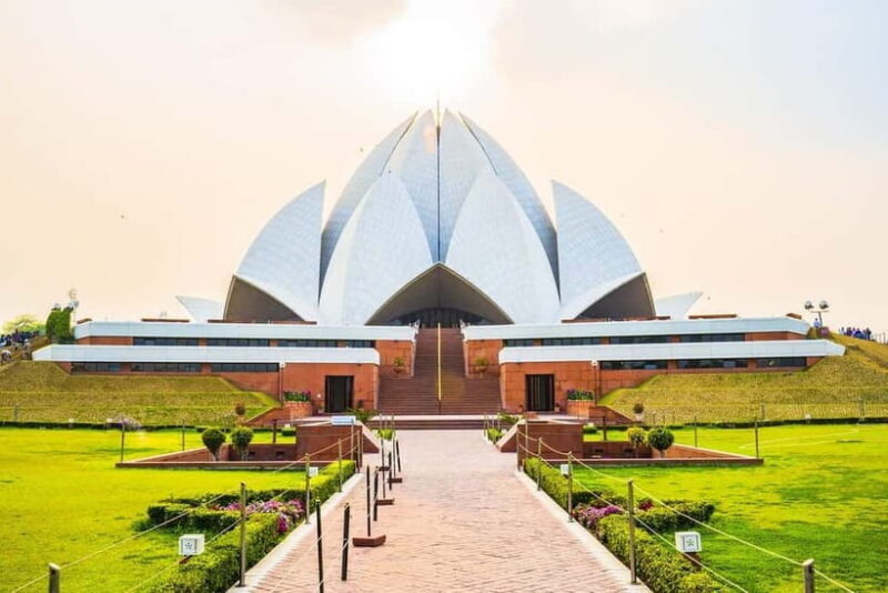 Delhi: Private Half-Day Tour of New Delhis Top Sights - Exploring Delhi in a Half Day: A Practical Review of the Private Sightseeing Tour