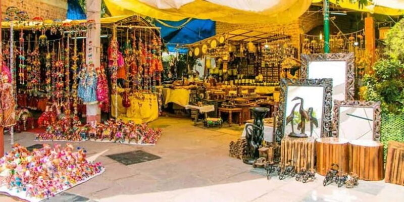 Delhi: Private Shopping Tour with Guide and Transfer - Exploring Delhi’s Markets: A Private Shopping Tour You’ll Want to Book  