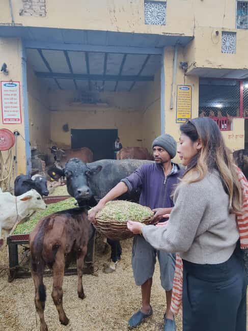 Delhi: Private Yamuna RiverGhat, Wrestling &Urdu Calligraphy - Who Would Enjoy This Tour?