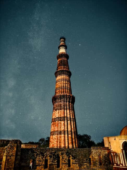 Delhi: Qutub Minar Heritage Night Tour with Guide - Key Points