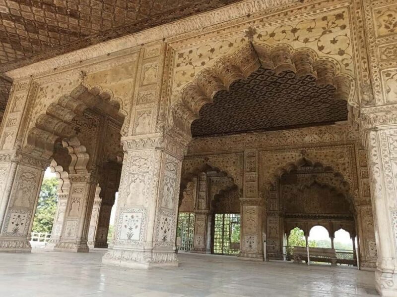 Delhi: Red Fort Skip-the-Line Guided Tour with Transfers - A Closer Look at the Experience