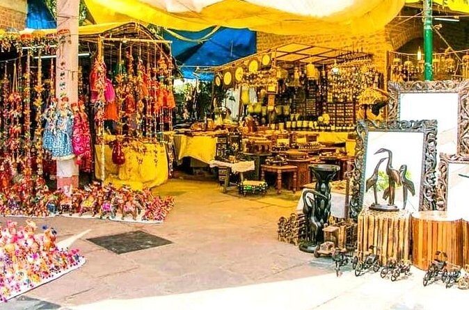 Delhi Shopping Tour with Female Shopping Expert - FAQ