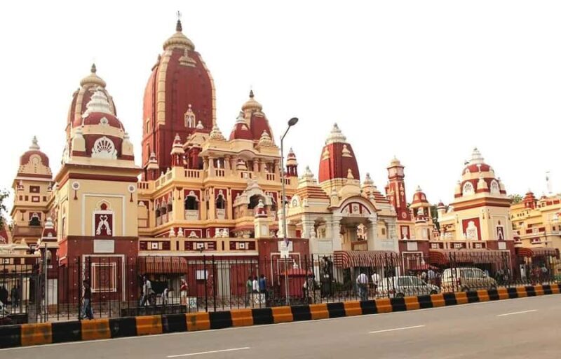 Delhi: Spiritual Walk (Bangla Sahib & Laxminarayan Temple) - The Sum Up